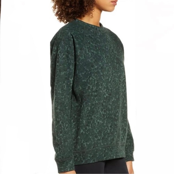 Socialite Nordstrom Cozy Sweatshirt Evergreen Leopard Size S Small - Picture 3 of 7